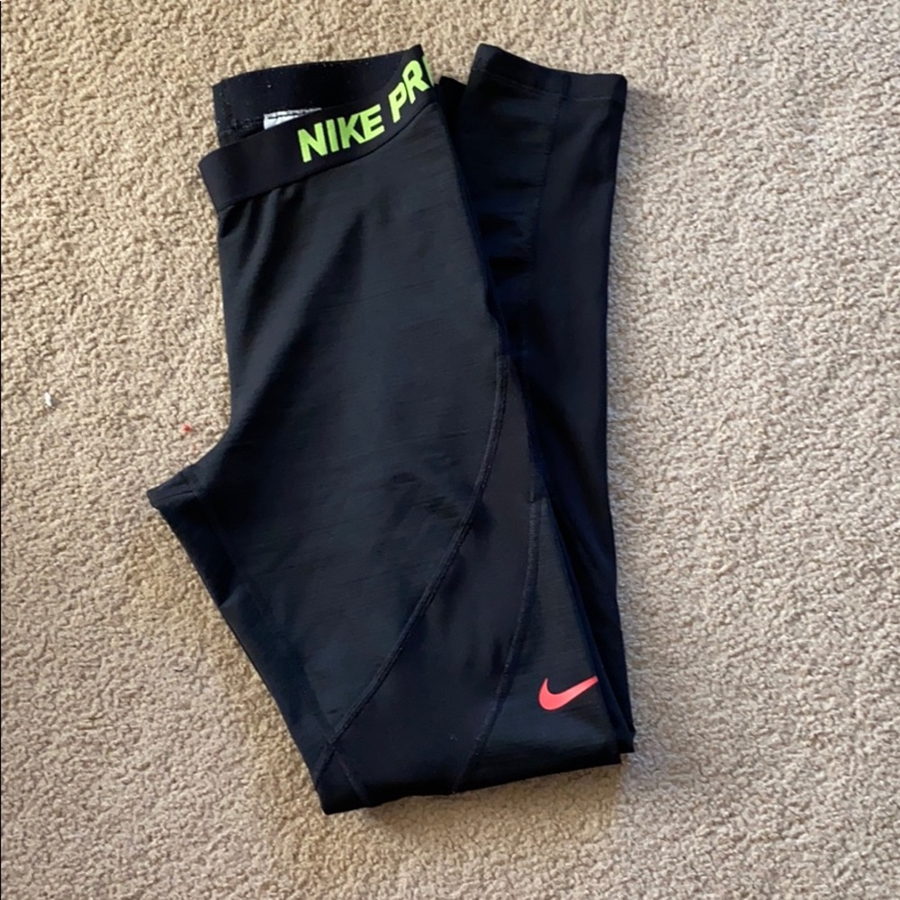 Nike Women’s Thermal Leggings
